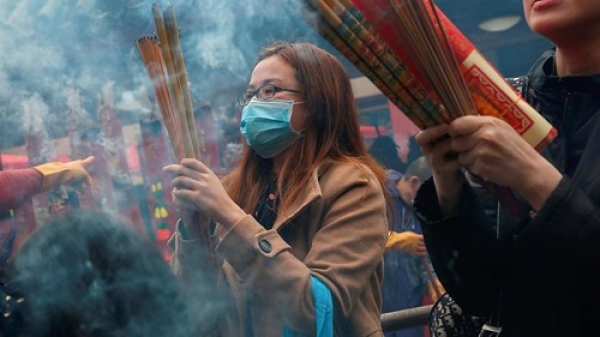 Trung Quốc cố vùng vẫy để thoát đại nạn coronavirus