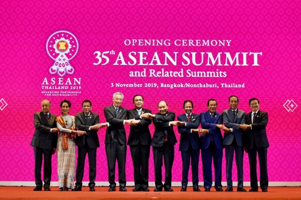 Thượng đỉnh ASEAN 35 tránh lên án Trung Quốc trong Thông cáo chung