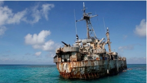 Biển Đông : Philippines không cho Trung Quốc di dời tàu mắc cạn ở Bãi Cỏ Mây