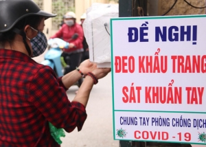Một năm Covid-19 : Nhờ cách ly triệt để, Việt Nam kềm chế được dịch
