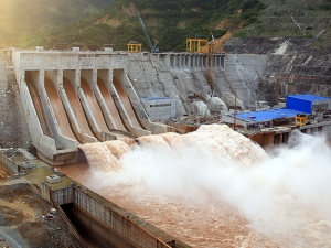 Bóng dáng Trung Quốc phía sau vụ vỡ đập thủy điện ở Lào