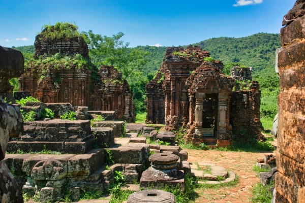 Champa suy vong, vì đâu ?