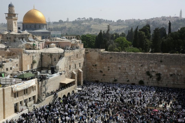 Người Do Thái nên nghĩ gì tại Bức Tường Than Tiếc ?