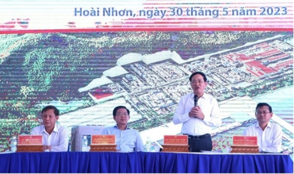 Bãi biển Lộ Diêu sẽ bị di dời để xây nhà máy luyện gang thép