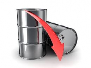 Giá dầu thô thế giới lao dốc, ngân sách Việt Nam méo mặt