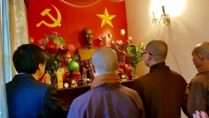 Sư sãi thời cộng sản : Phật giáo bị ô uế