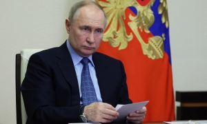 Điểm tuần báo Pháp - Putin phá vỡ cấm kỵ vũ khí hóa học