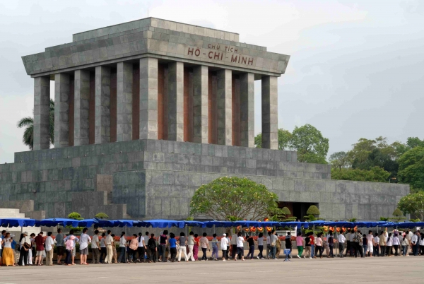 Những quan điểm khác nhau về Hồ Chí Minh