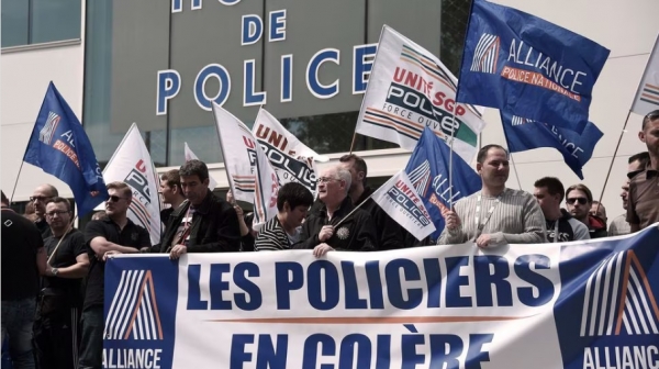 Điểm báo Pháp - Nỗi khổ tâm của cảnh sát Pháp