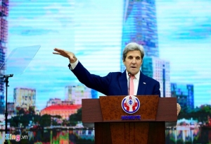 John Kerry đến Việt Nam làm gì ?