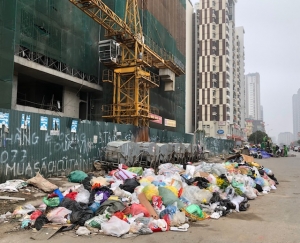 Xuân 2019 và những đống rác